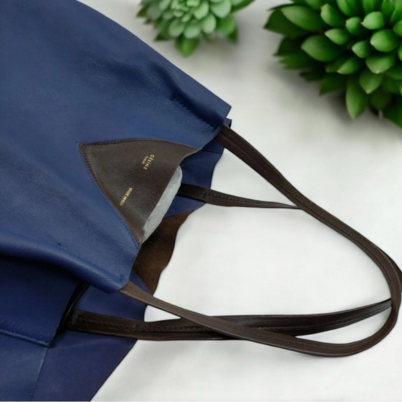 CELINE - Blue Calf skin - Picture 3 of 8